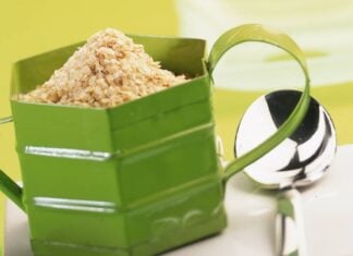 Healthier skin and hair from the inside with brewer’s yeast