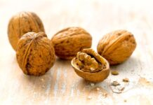 10 foods that help you against acne